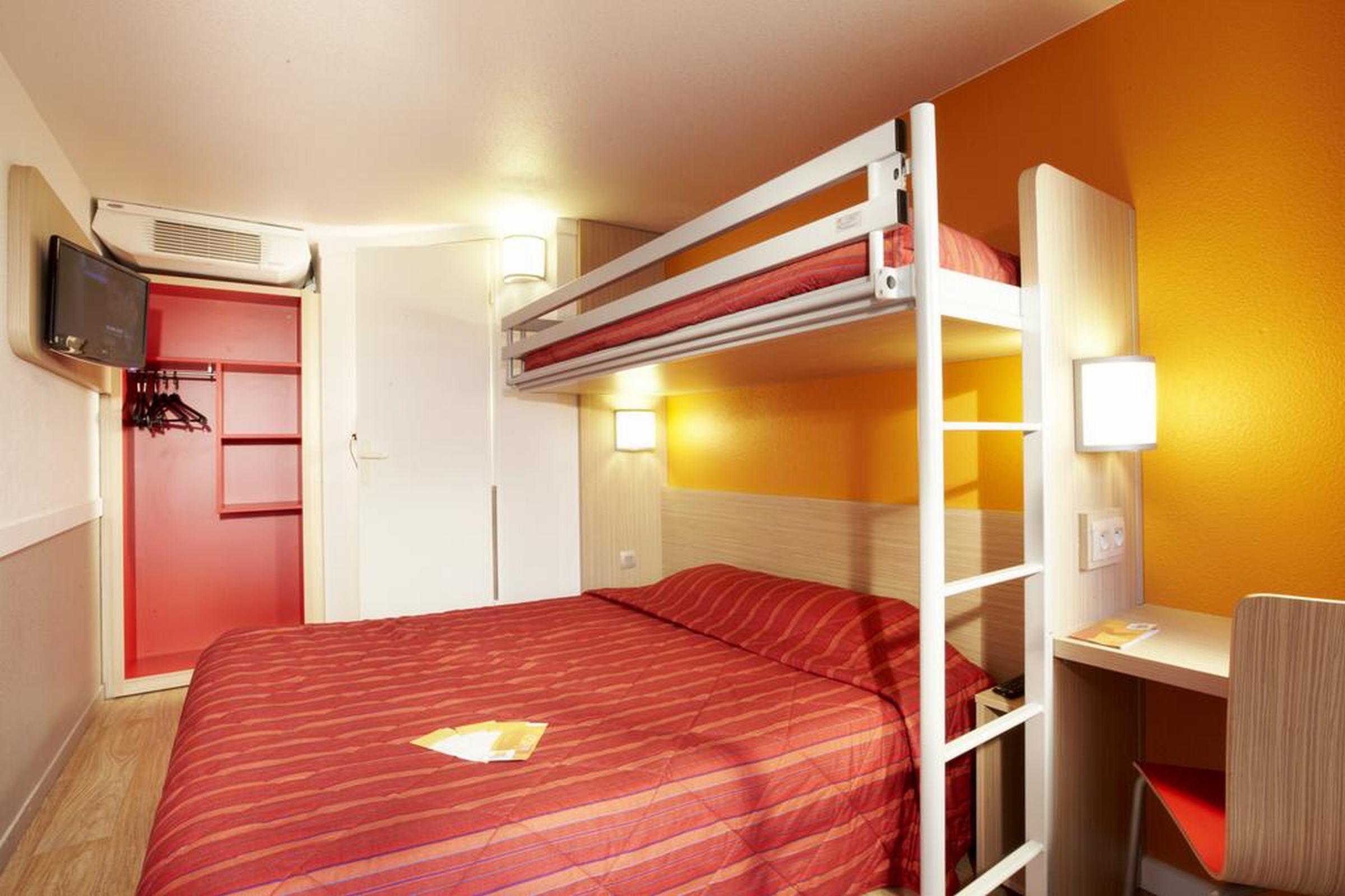 Premiere Classe Paris Ouest - Nanterre - La Defense Exteriör bild