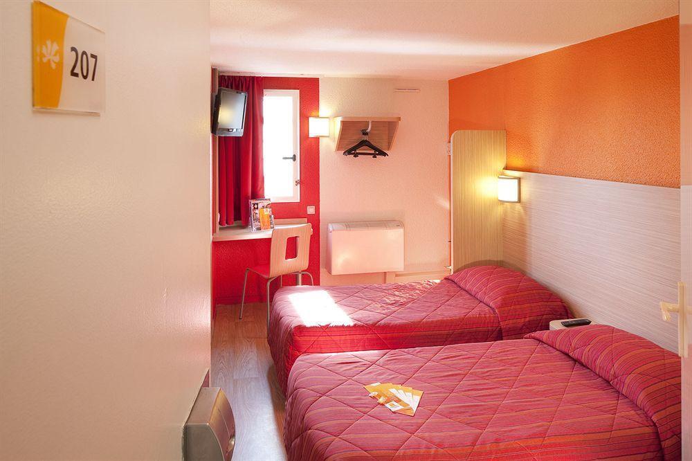 Premiere Classe Paris Ouest - Nanterre - La Defense Exteriör bild