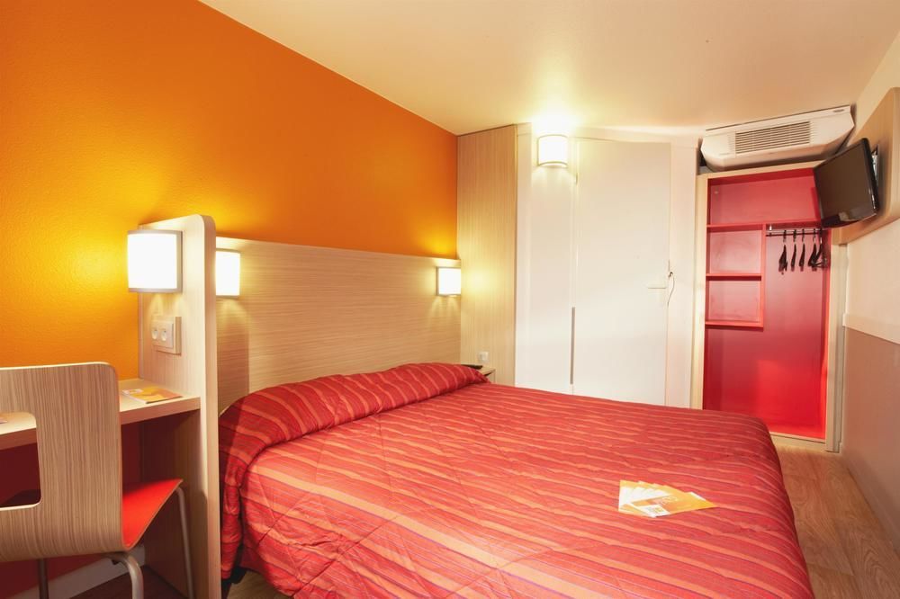 Premiere Classe Paris Ouest - Nanterre - La Defense Exteriör bild